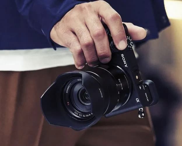 Jaki obiektyw do Sony Alpha – wybierz najlepszy obiektyw do zdjęć